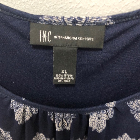 Navy blue cold shoulder top - Picture 4 of 8